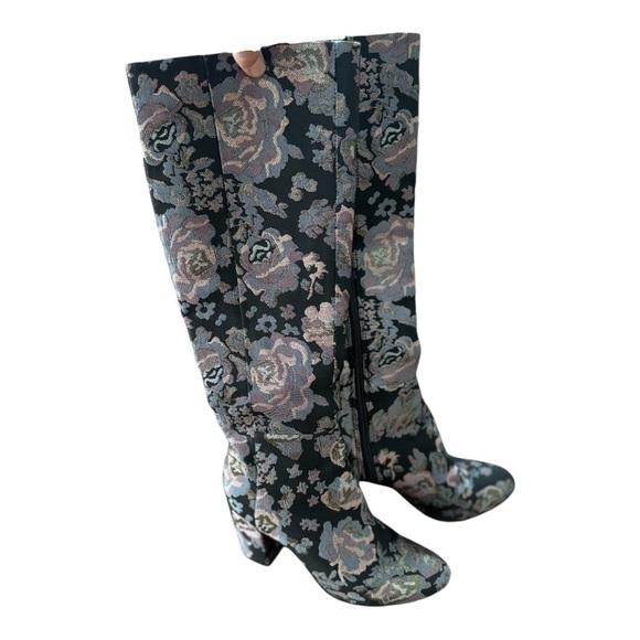 KENNETH COLE Reaction Time To Step Block Heel Floral Tapestry Boots- Size 6 - Picture 7 of 12